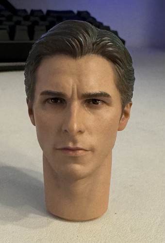 Hot toys batman - batman, unmasked