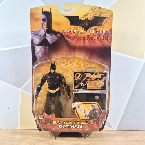 Batman begins battle - batman, dc